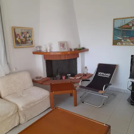 By The Sea Dome Marónia